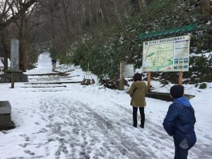 村上城跡へ20171231